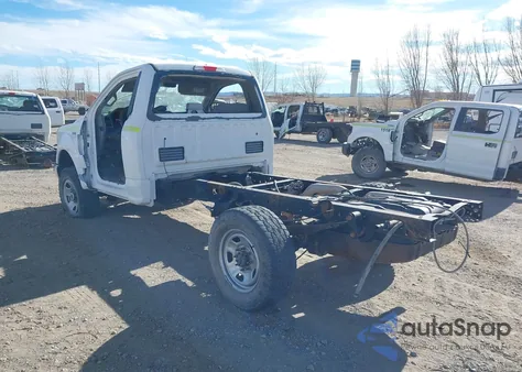 2017 Ford F-350 Chassis z USA, uszkodzony, nr VIN 1FDRF3F61HDA04738